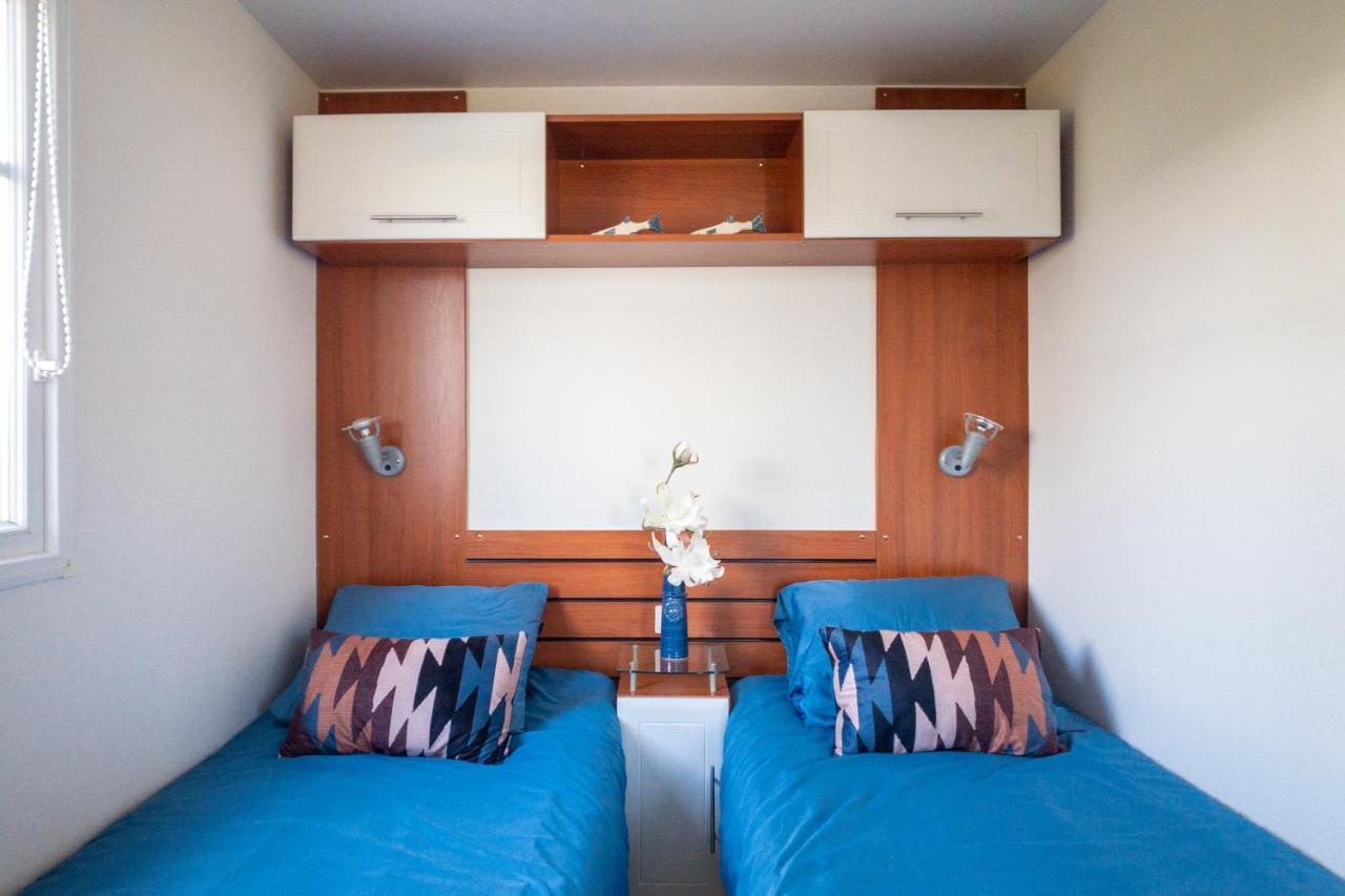 Knus En Modern Ingericht Chalet Met Gratis Wifi Villa Tzummarum Kültér fotó